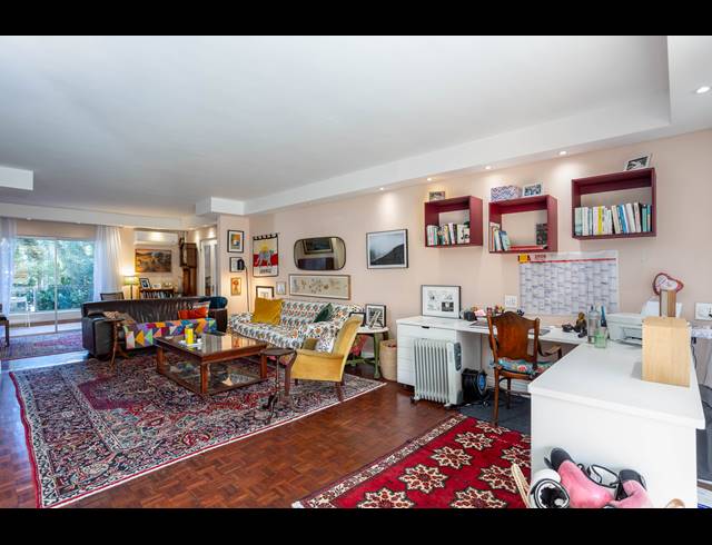 2 BEDROOM APARTMENT FOR SALE IN NEWLANDS